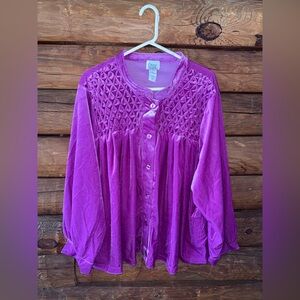 Only size 4x Vibrant Purple velvet Blouse